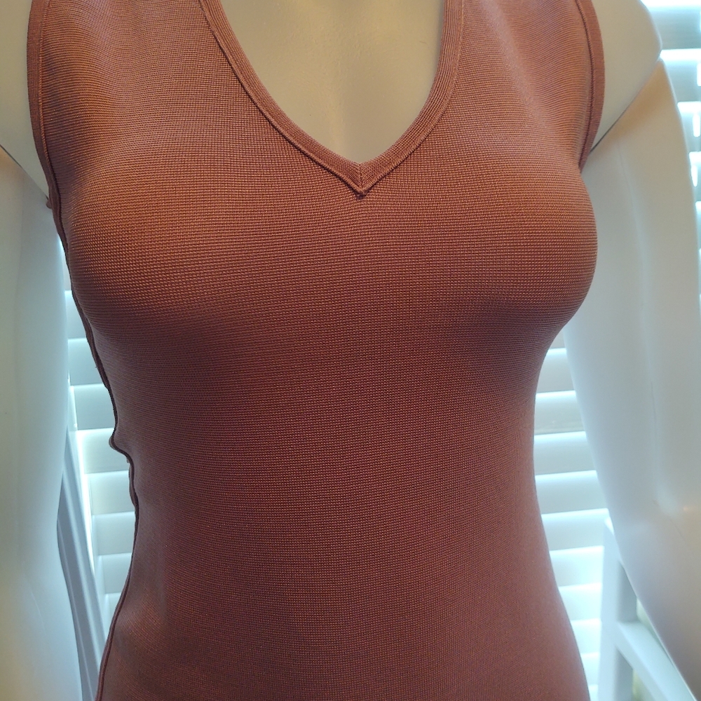 Dress - Picture 4 of 4